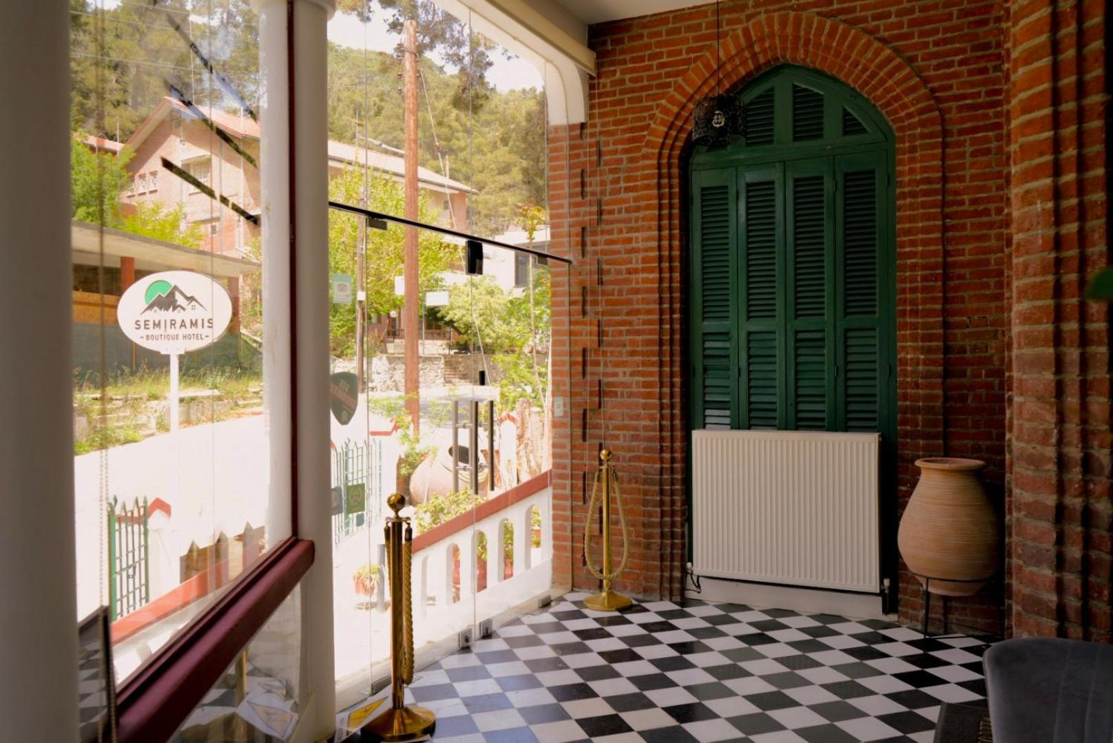 Semiramis Boutique Hotel & Spa Kato Platres Exterior photo